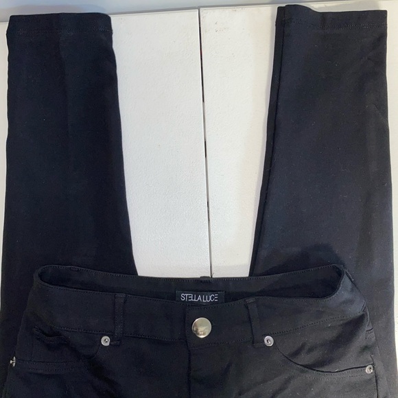 Black pants - Picture 1 of 2